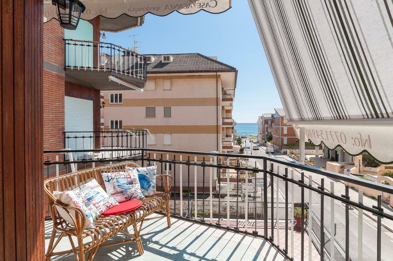 Апартаменты Casa Vacanza Flora Сперлонга Экстерьер фото